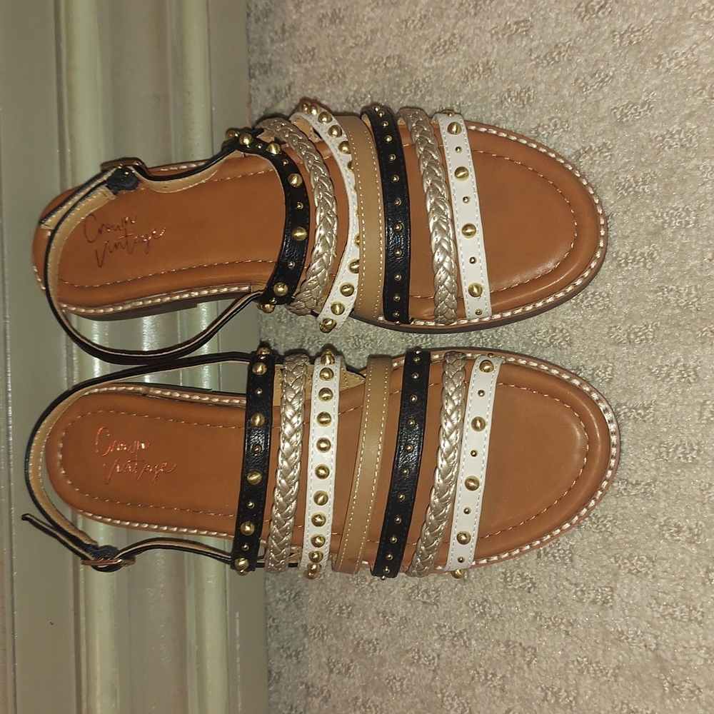 Crown Vintage slingback flat strappy sandal, 7.5 (NWOT)